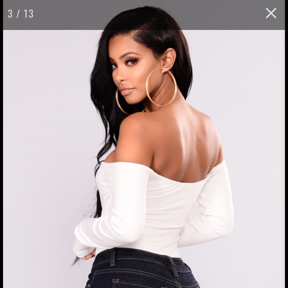 White Off the shoulder bodysuit - Picture 3 of 3